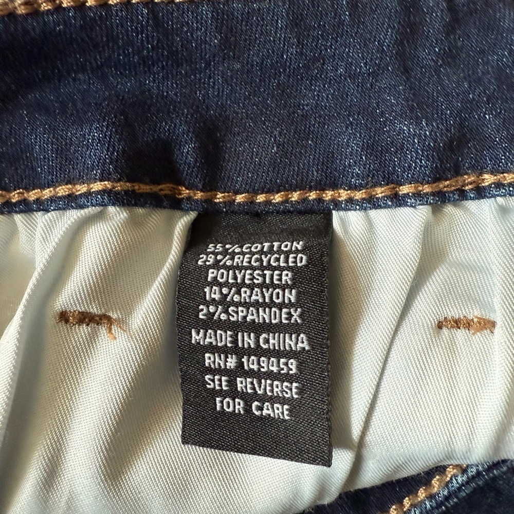 Ashley Mason Dark Blue Embroidered Jean Shorts Size 28 Raw Hem Boho - Picture 7 of 9